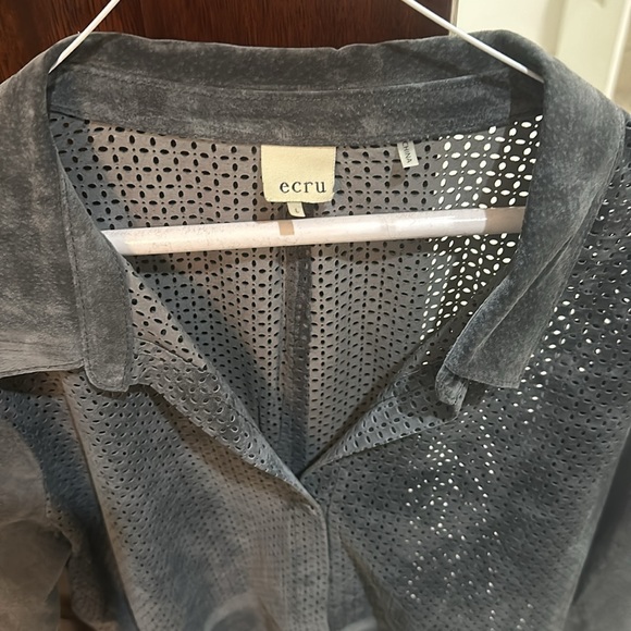 Beautiful suede perforated suede shirt/jacket - Picture 2 of 5